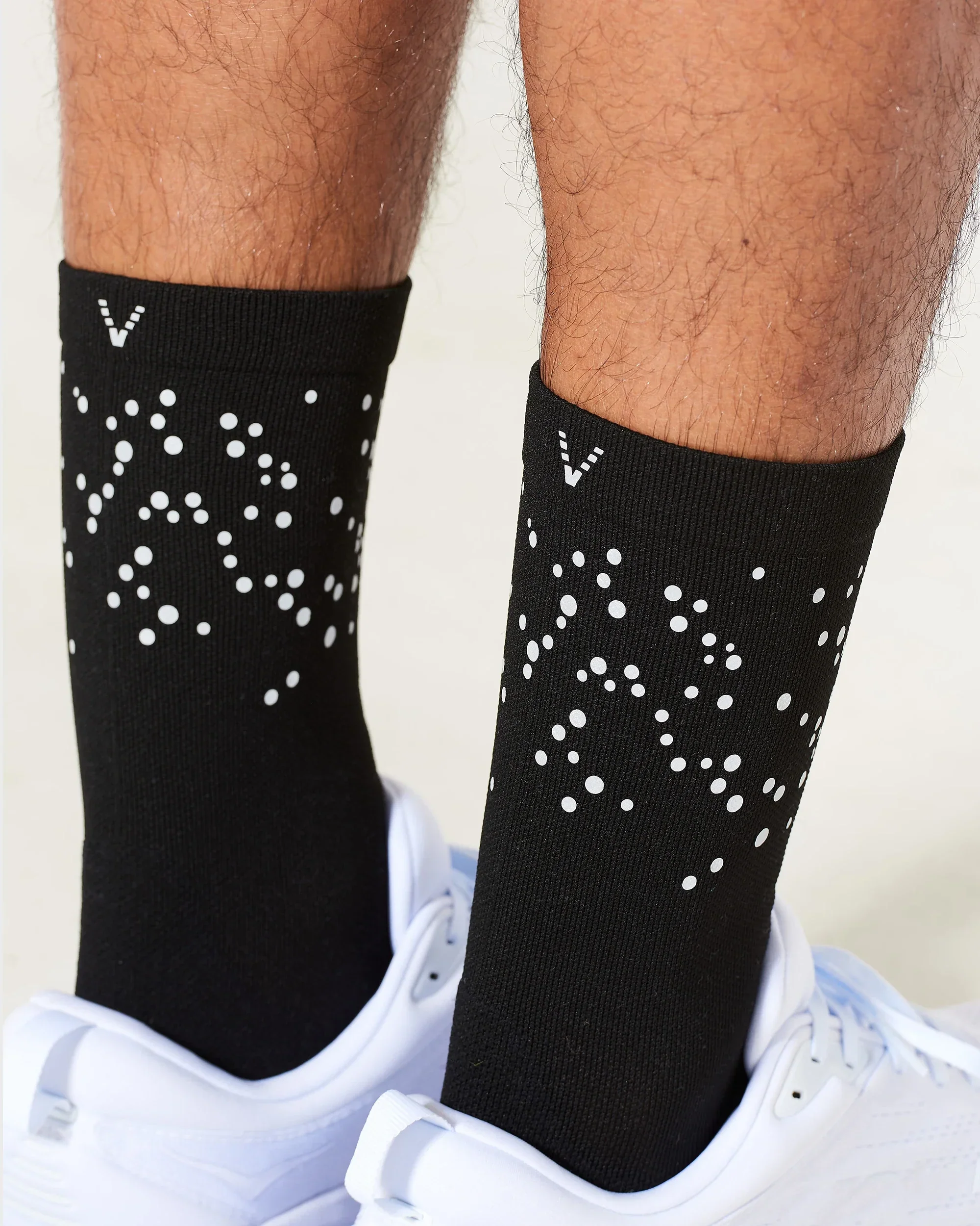 BLACK REFLECTIVE TRAINING SOCKS - Image 3